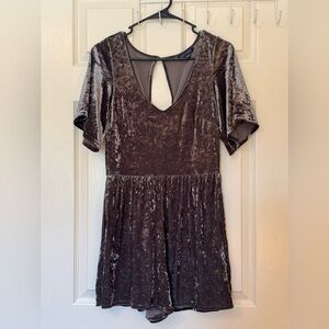 Soft & Sexy Elegant Velvet Mini Dress in Brown Size M